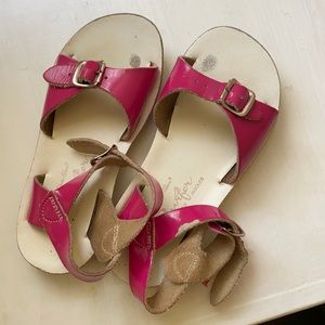 Sun San saltwater sandals pink size 11